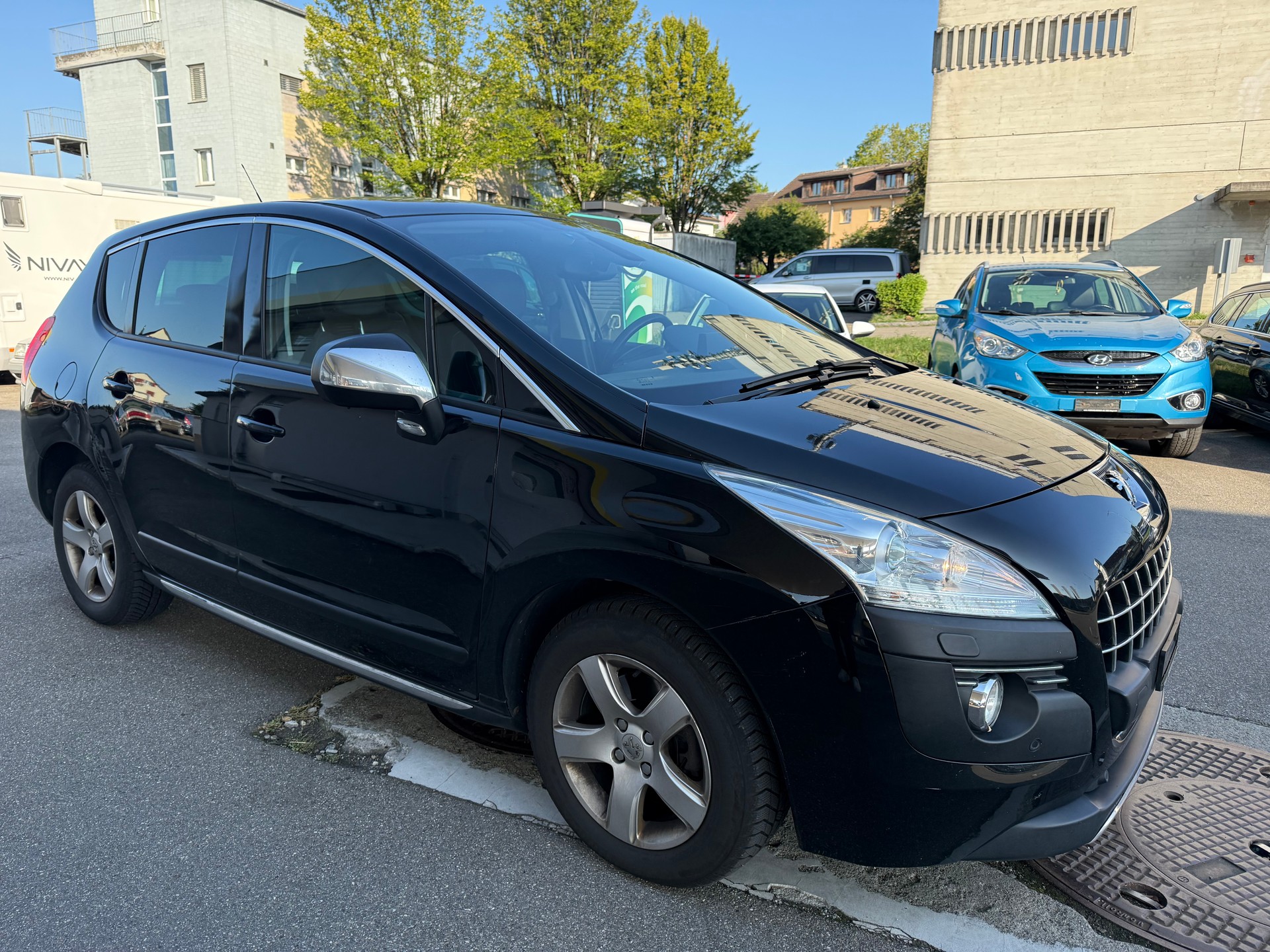 PEUGEOT 3008 2.0 HDI Business Tiptronic-image-2