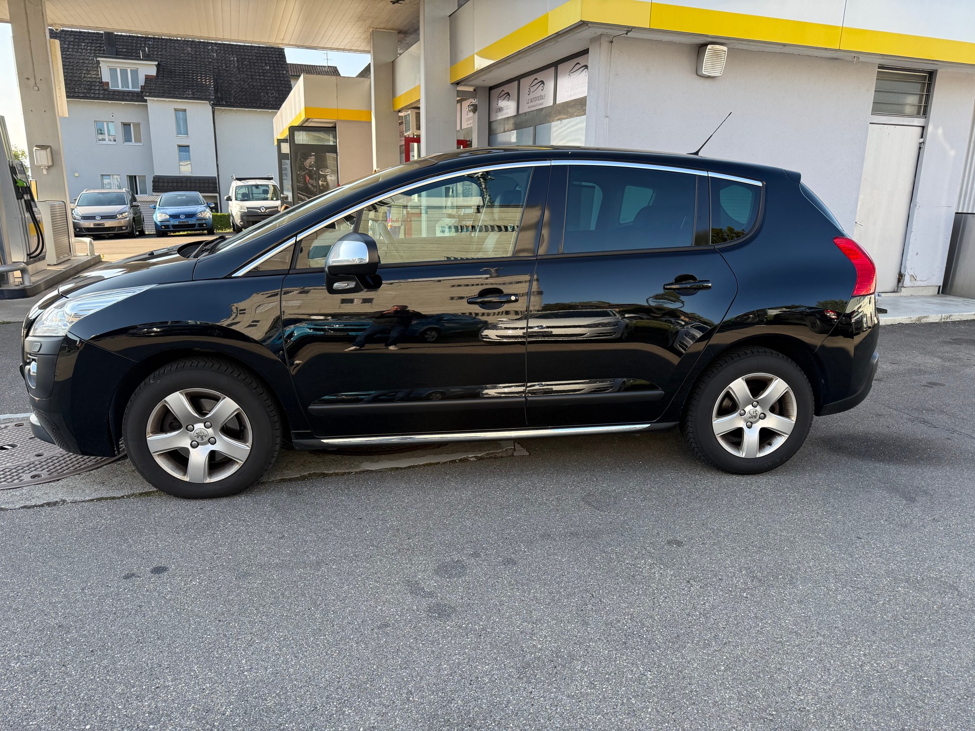 PEUGEOT 3008 2.0 HDI Business Tiptronic-image-5