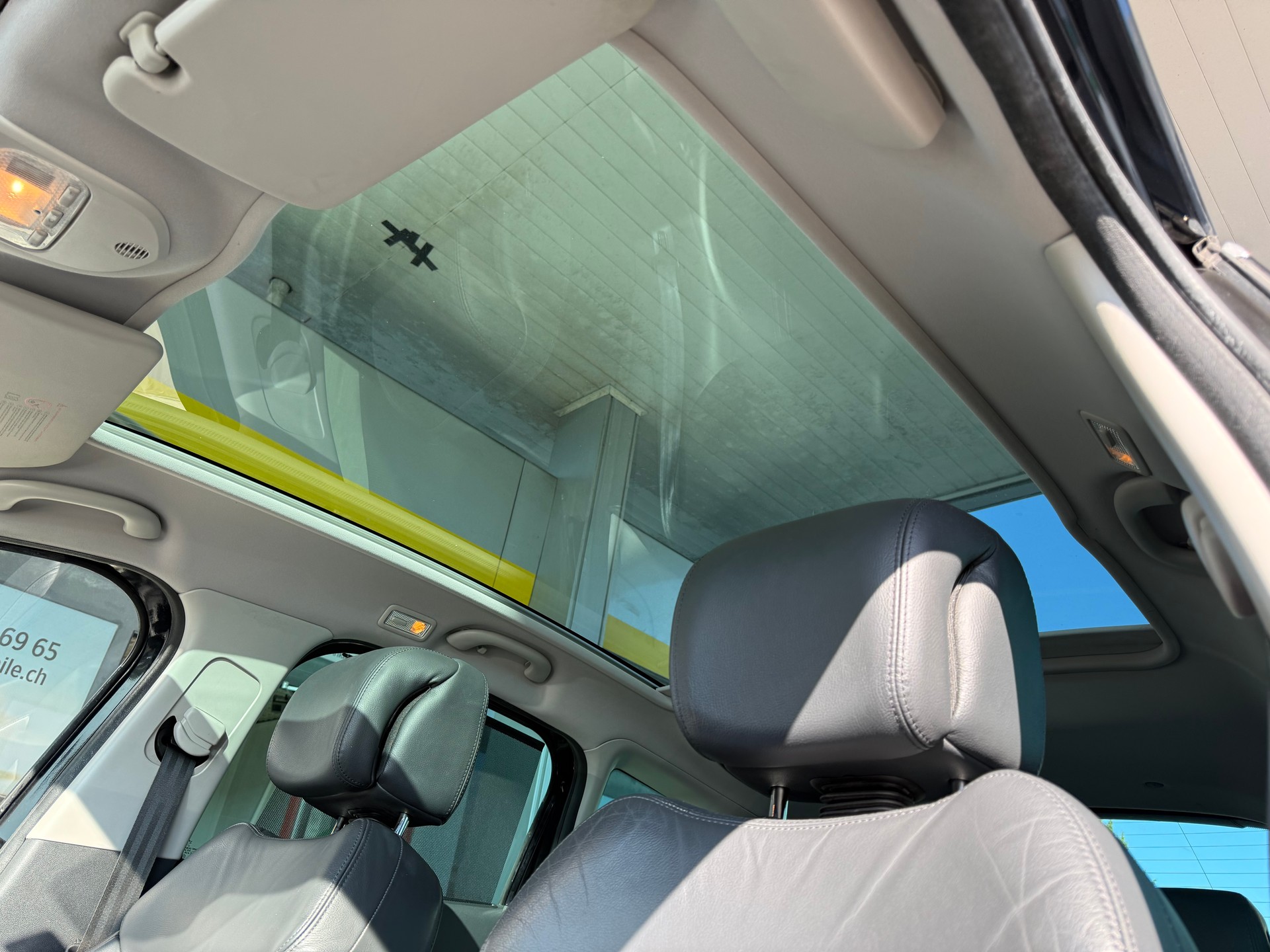 PEUGEOT 3008 2.0 HDI Business Tiptronic-image-12