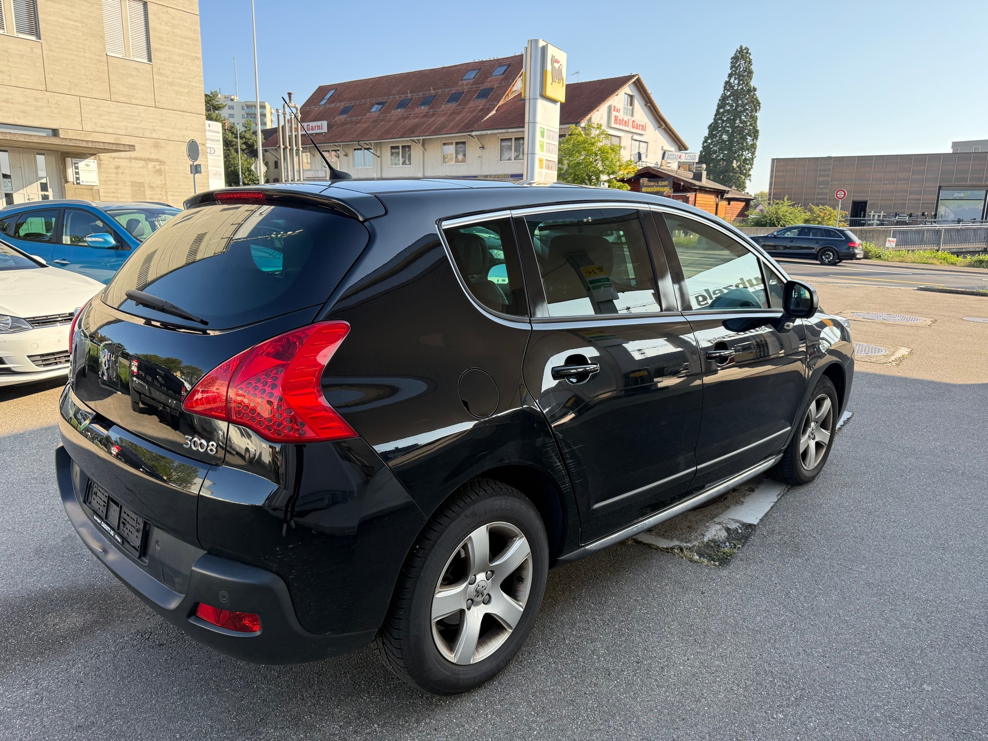 PEUGEOT 3008 2.0 HDI Business Tiptronic-image-4