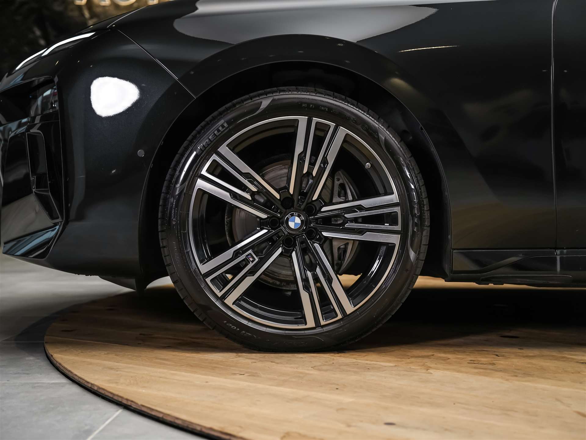 BMW 740d xDrive M Sport Steptronic *Werksgarantie*Standheizung*Panorama*Theater Screen*-image-19