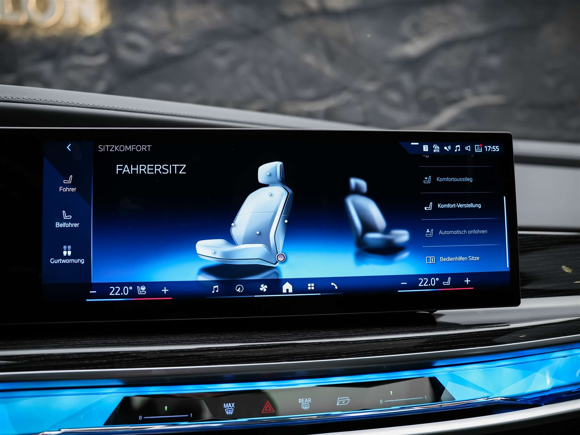 BMW 740d xDrive M Sport Steptronic *Werksgarantie*Standheizung*Panorama*Theater Screen*-image-39