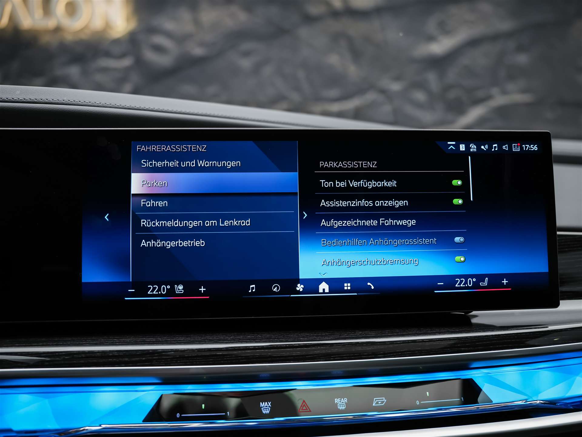 BMW 740d xDrive M Sport Steptronic *Werksgarantie*Standheizung*Panorama*Theater Screen*-image-42
