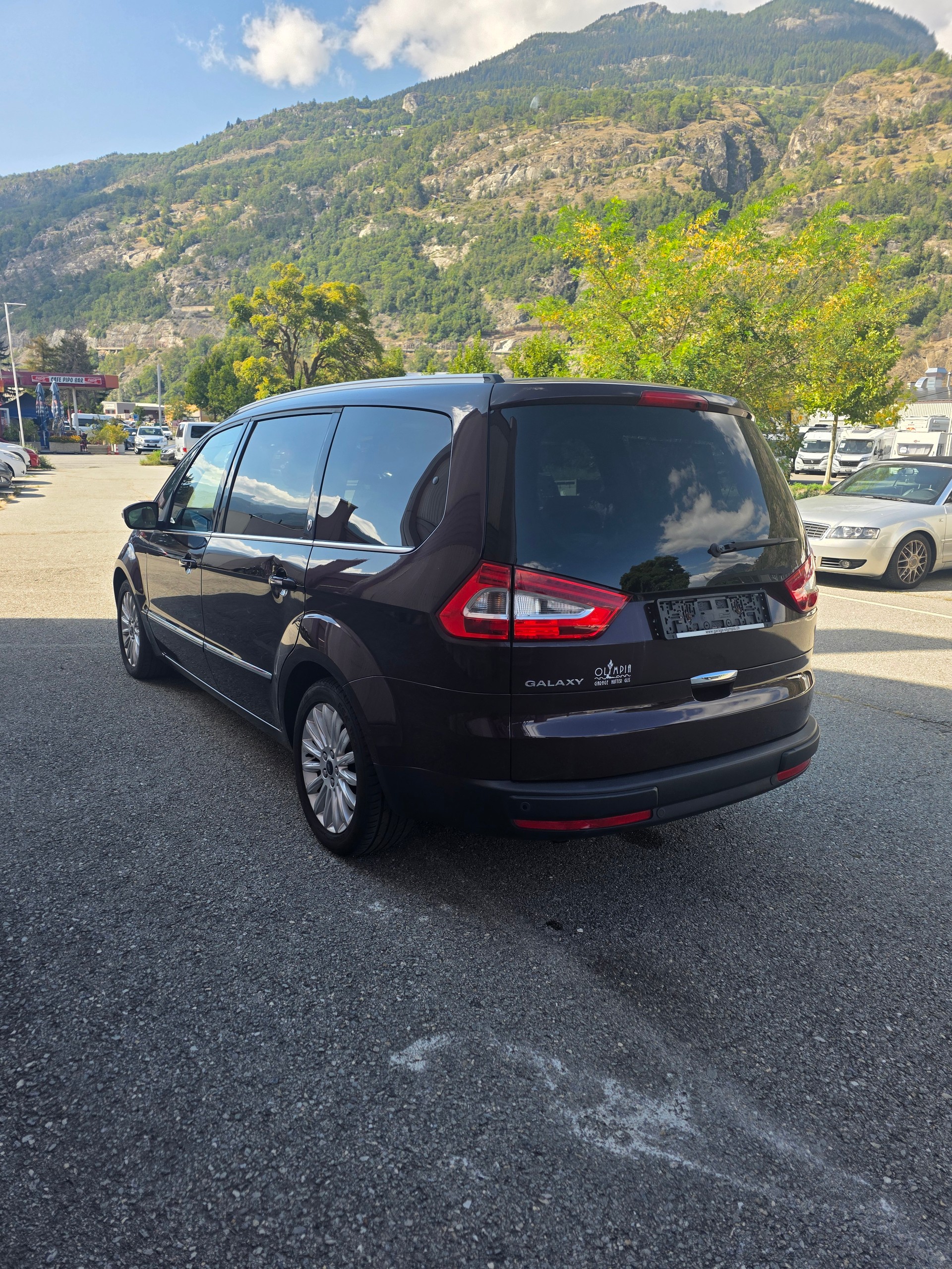 FORD Galaxy 2.0 SCTi Ghia PowerShift-image-5