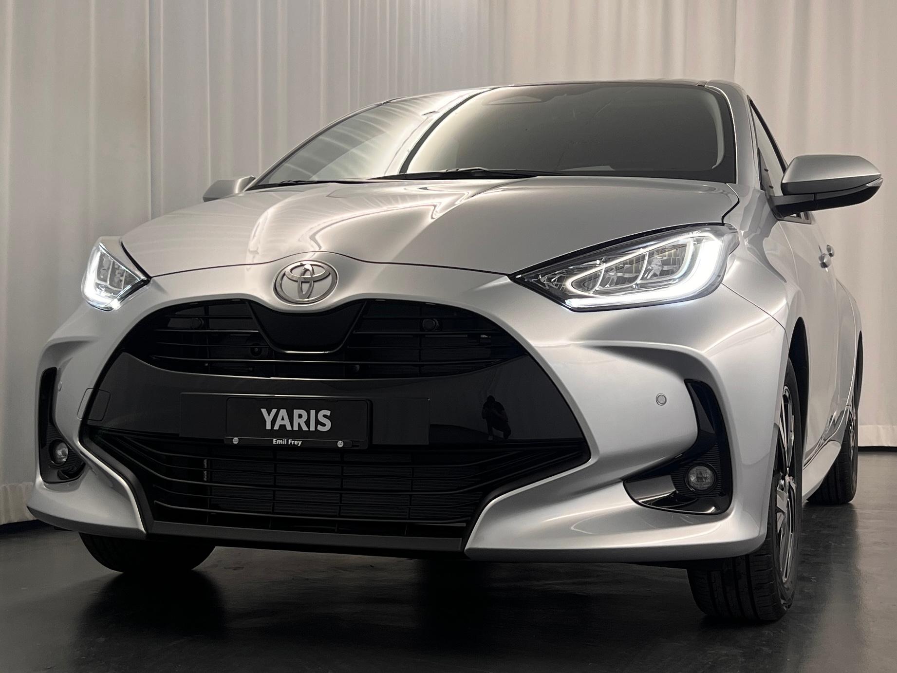 TOYOTA Yaris 1.5 VVT-i HSD Trend-image-0