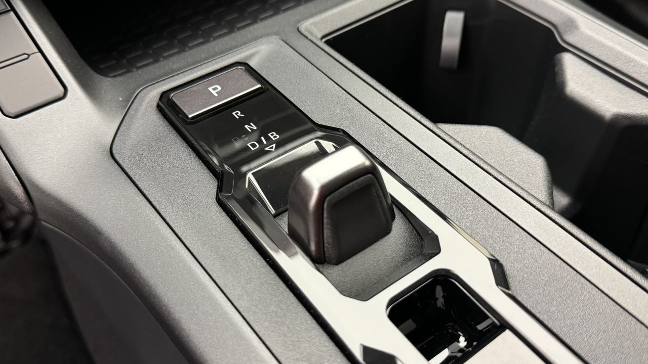 TOYOTA RAV-4 2.5 HSD Style e-CVT AWD-image-11