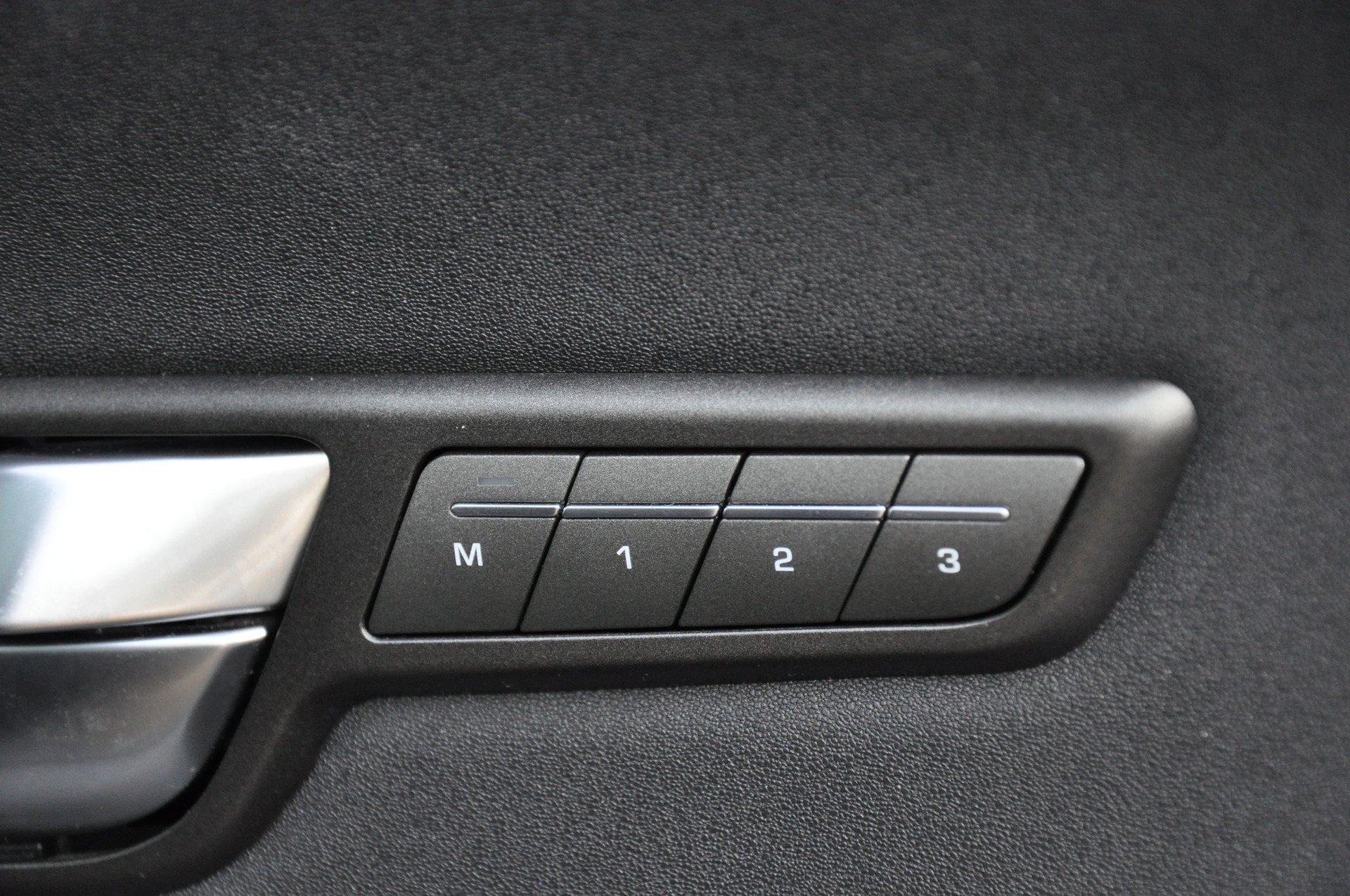 LAND ROVER Range Rover Evoque 2.0 Si4 SE Dynamic AT9-image-11