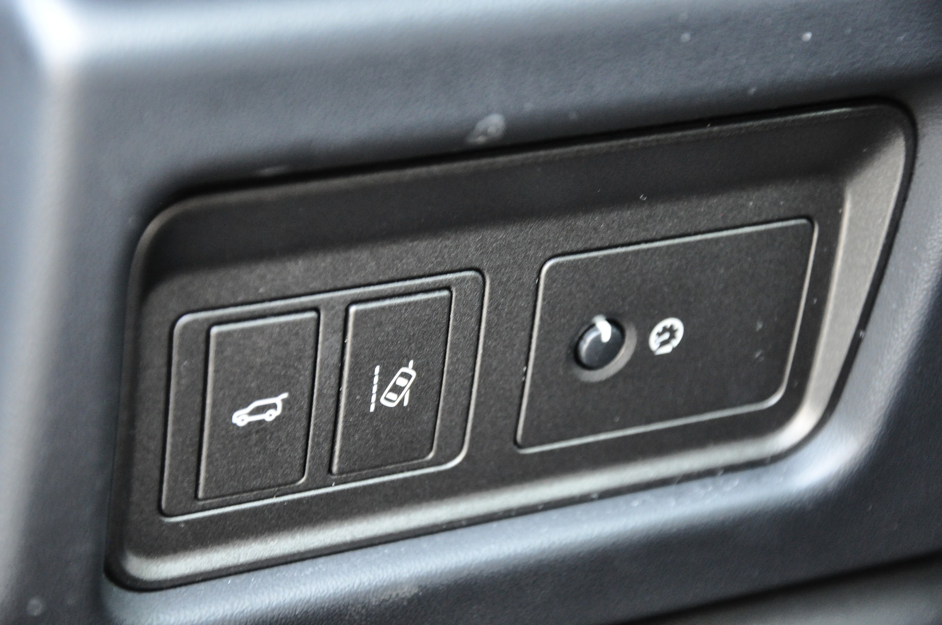 LAND ROVER Range Rover Evoque 2.0 Si4 SE Dynamic AT9-image-14