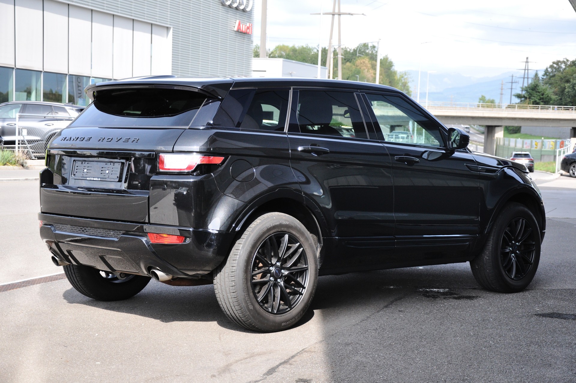 LAND ROVER Range Rover Evoque 2.0 Si4 SE Dynamic AT9-image-6