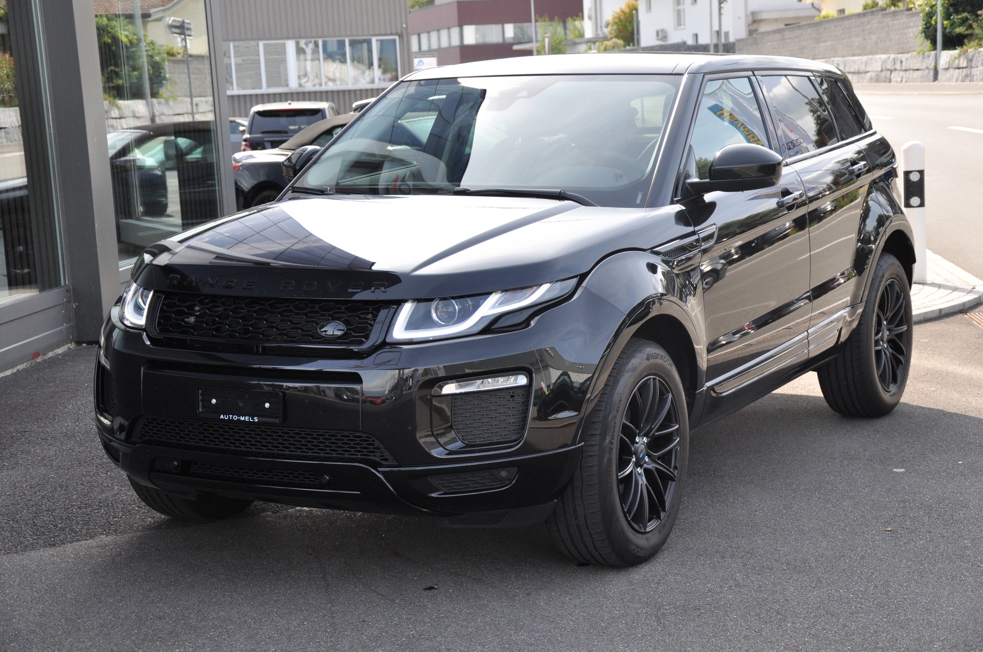 LAND ROVER Range Rover Evoque 2.0 Si4 SE Dynamic AT9-image-8