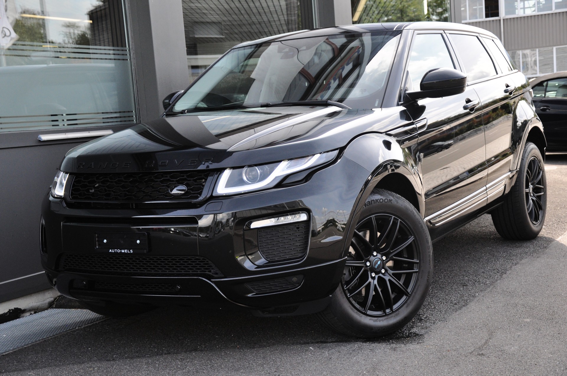 LAND ROVER Range Rover Evoque 2.0 Si4 SE Dynamic AT9-image-1