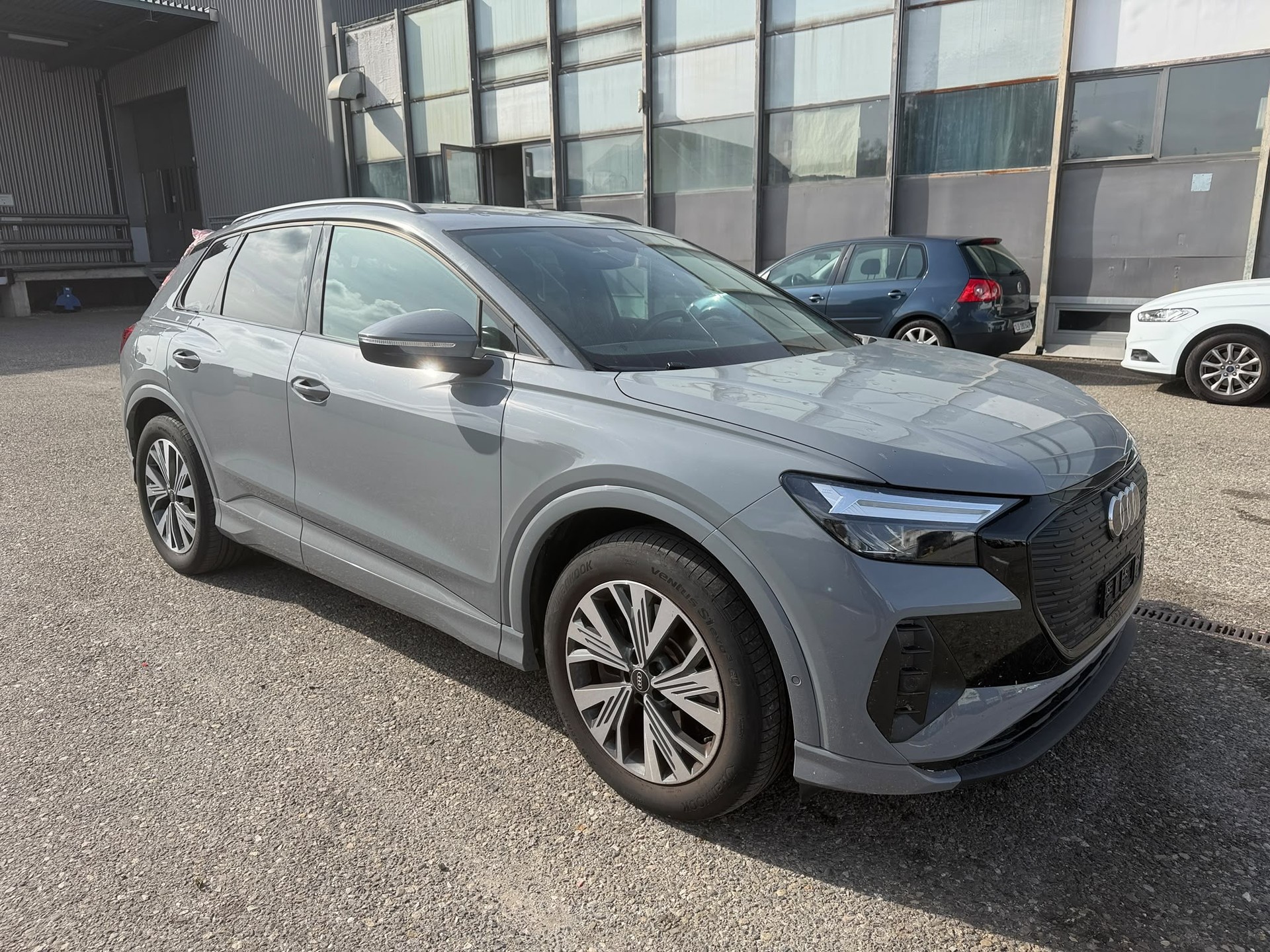 AUDI Q4 e-tron 40-image-1
