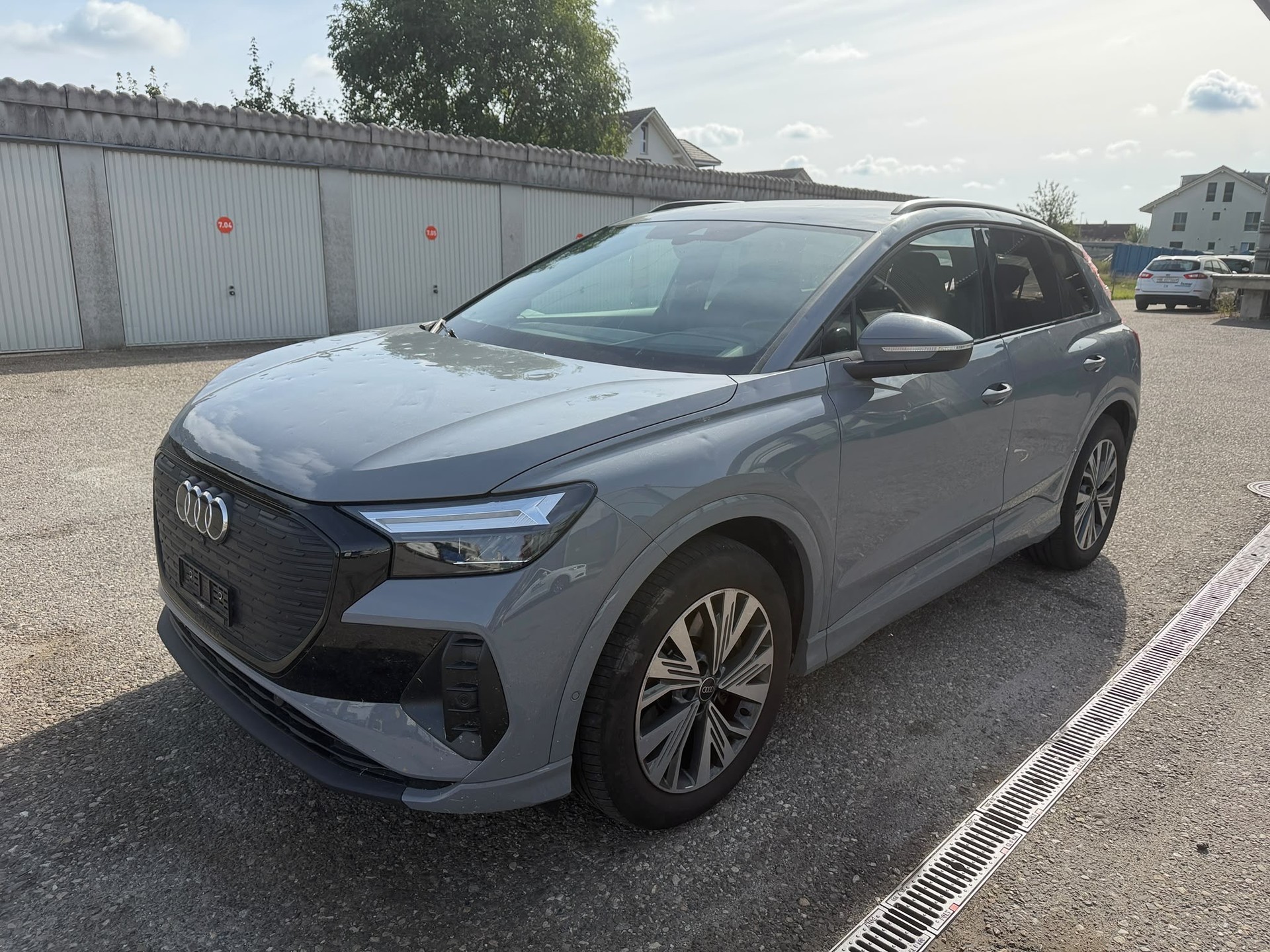 AUDI Q4 e-tron 40-image-0
