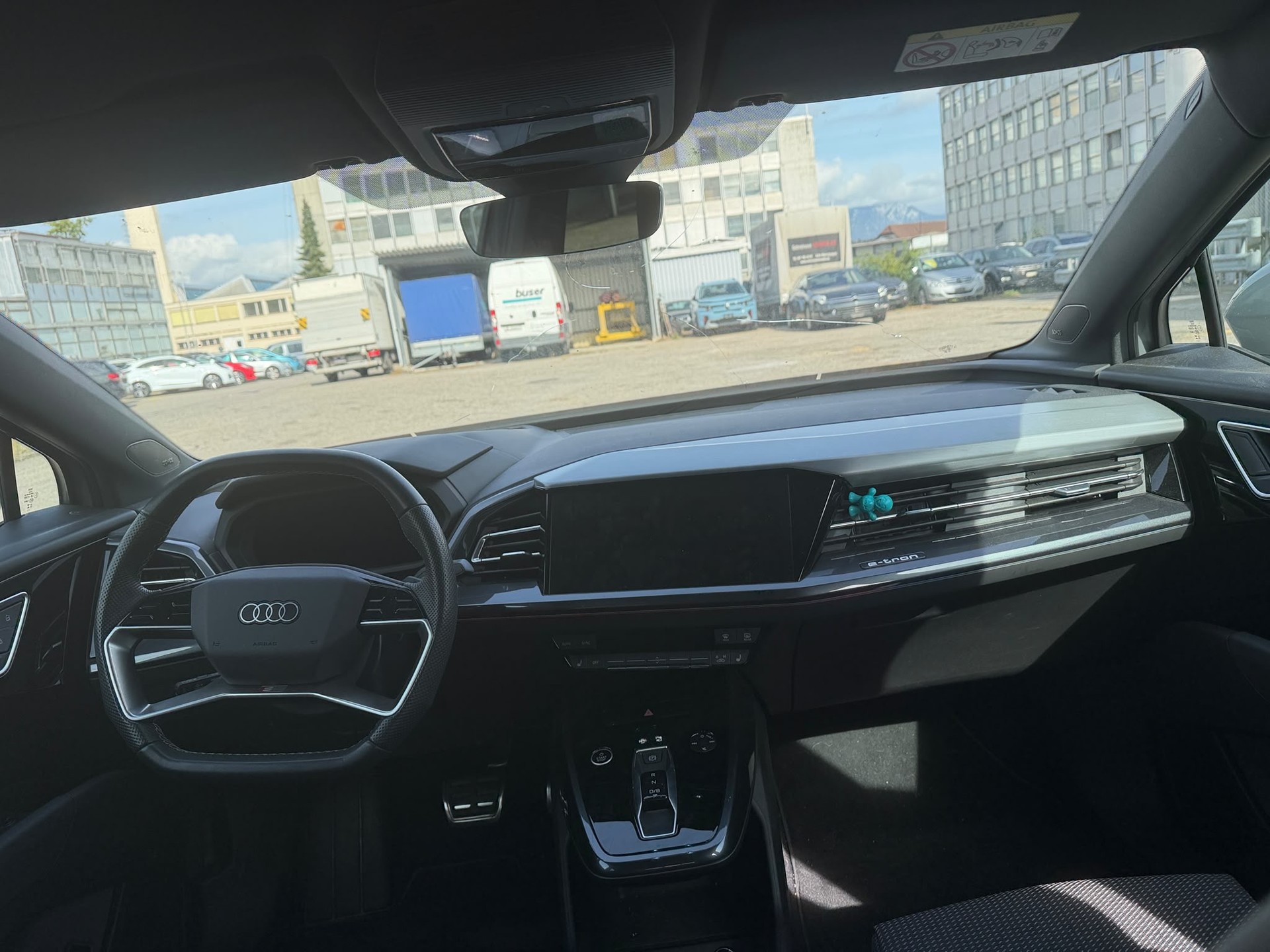 AUDI Q4 e-tron 40-image-8