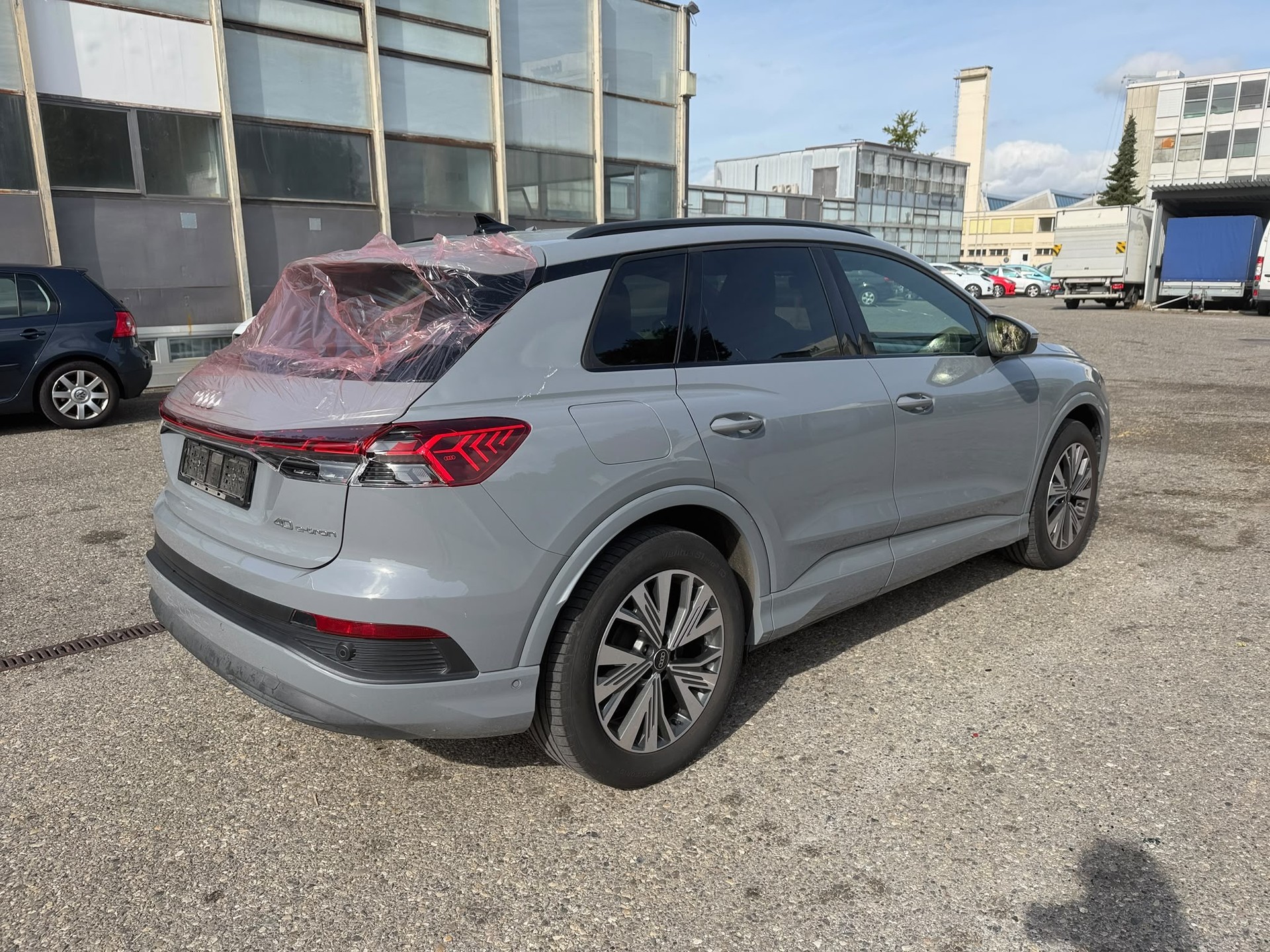 AUDI Q4 e-tron 40-image-6