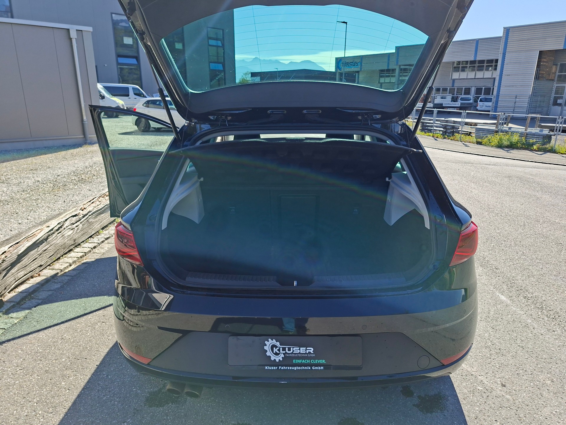 SEAT Leon 1.4 TSI FR-image-13