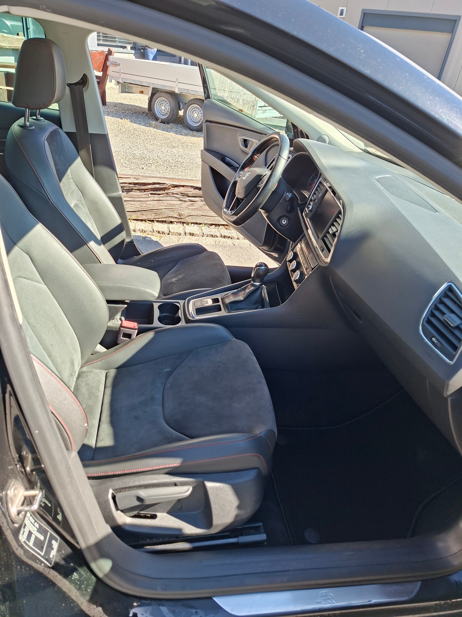 SEAT Leon 1.4 TSI FR-image-15