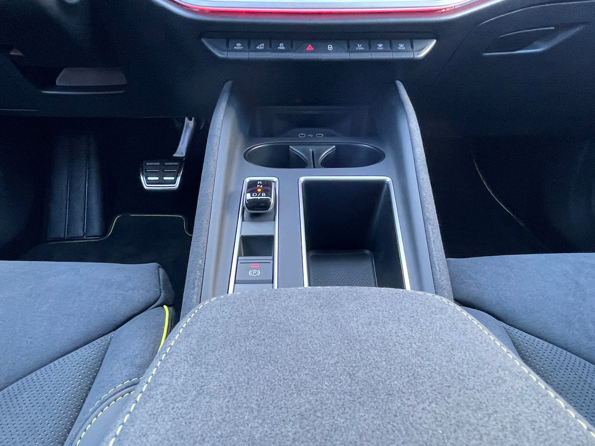 SKODA Elroq RS 4x4-image-18