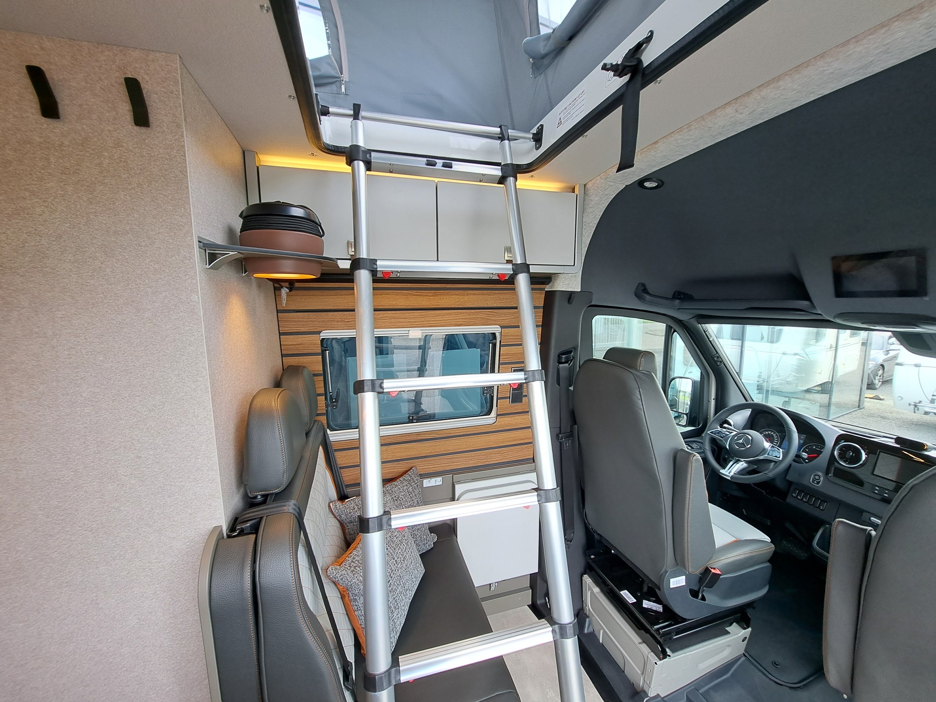 HYMER Grand Canyon S 700 4x4 CrossTrail-image-9