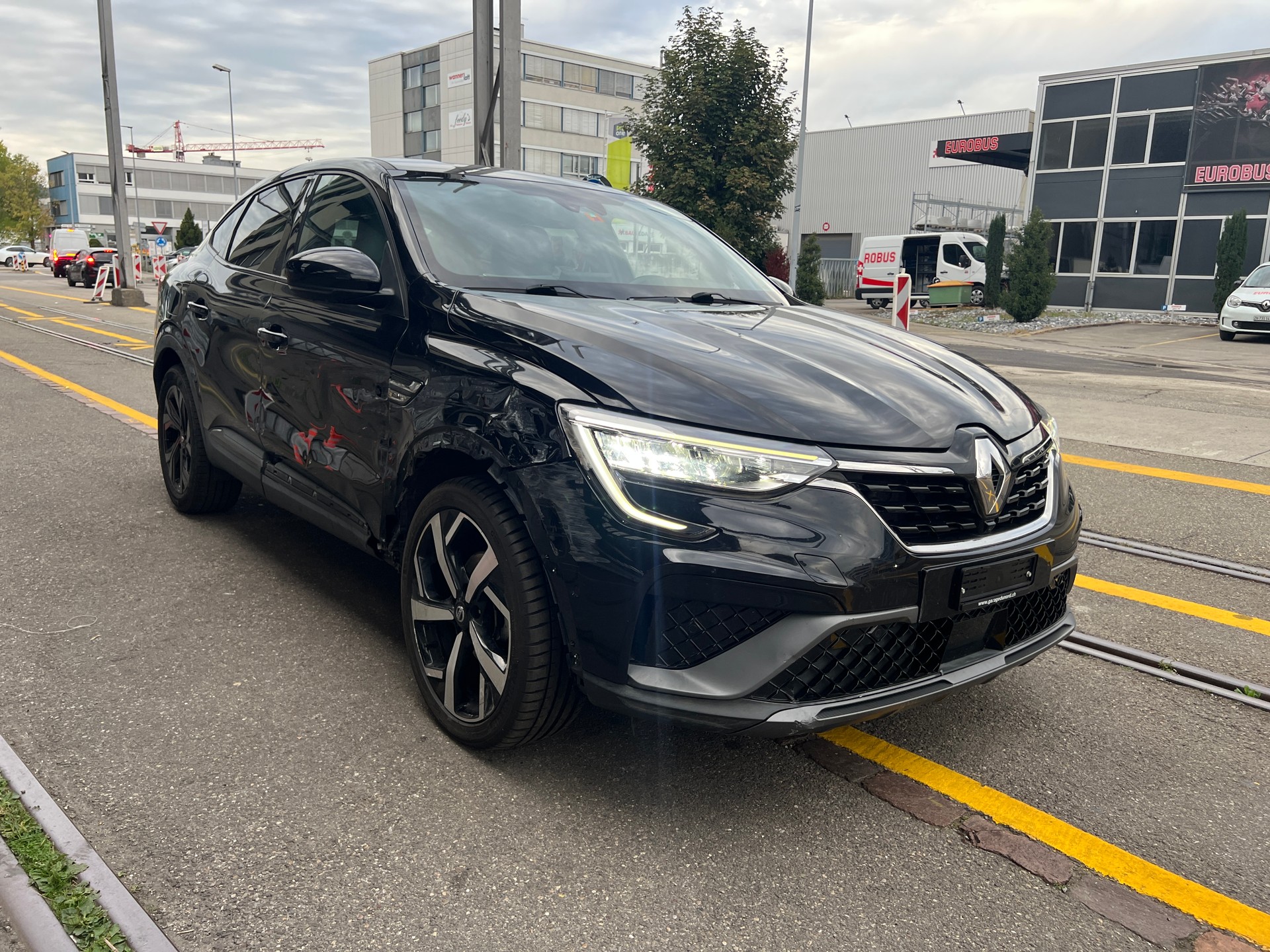RENAULT Arkana 1.6 E-Tech R.S.Line-image-2