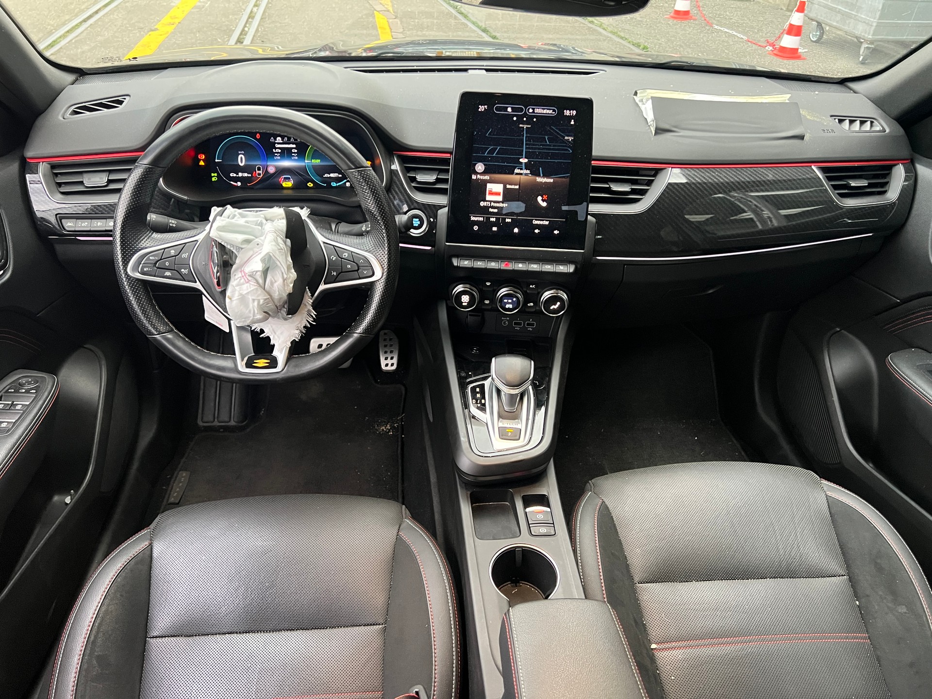 RENAULT Arkana 1.6 E-Tech R.S.Line-image-11