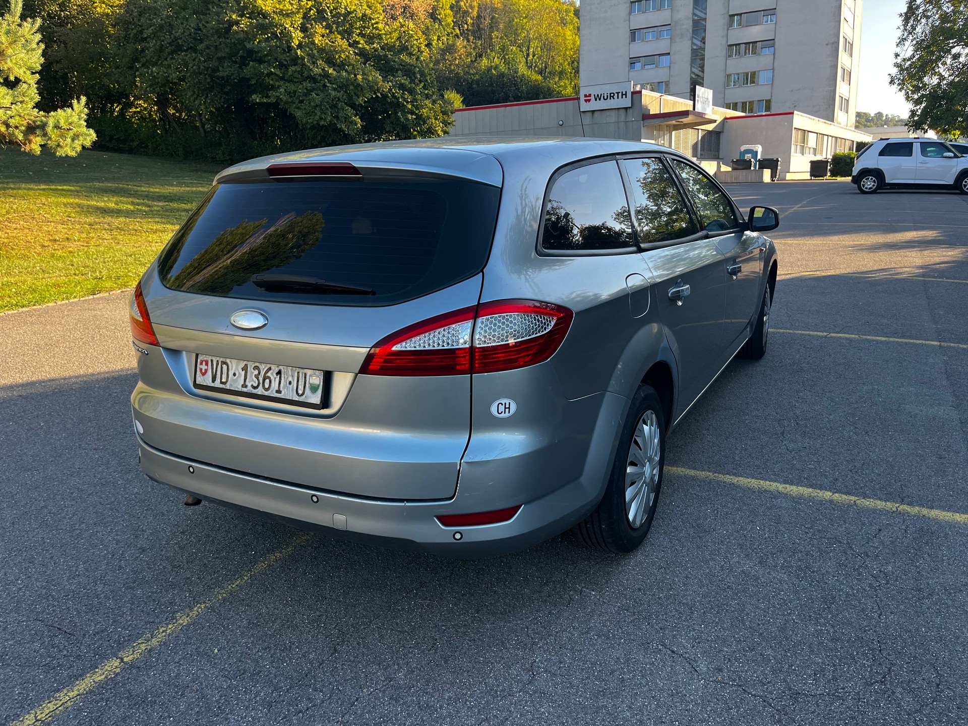 FORD Mondeo 2.0i 16V Carving-image-3
