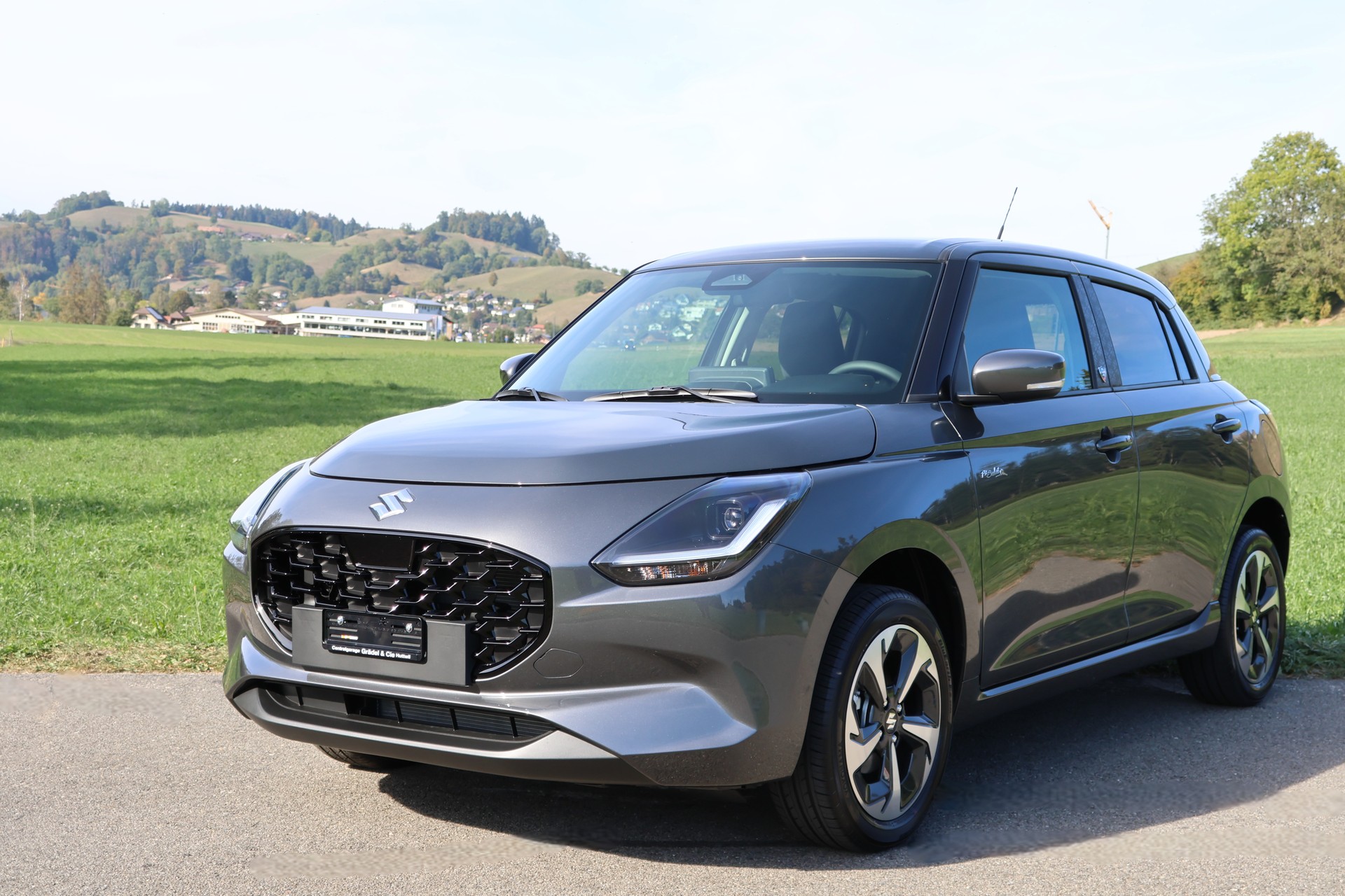 SUZUKI Swift 1.2 Piz Sulai Hybrid Top 4x4-image-0