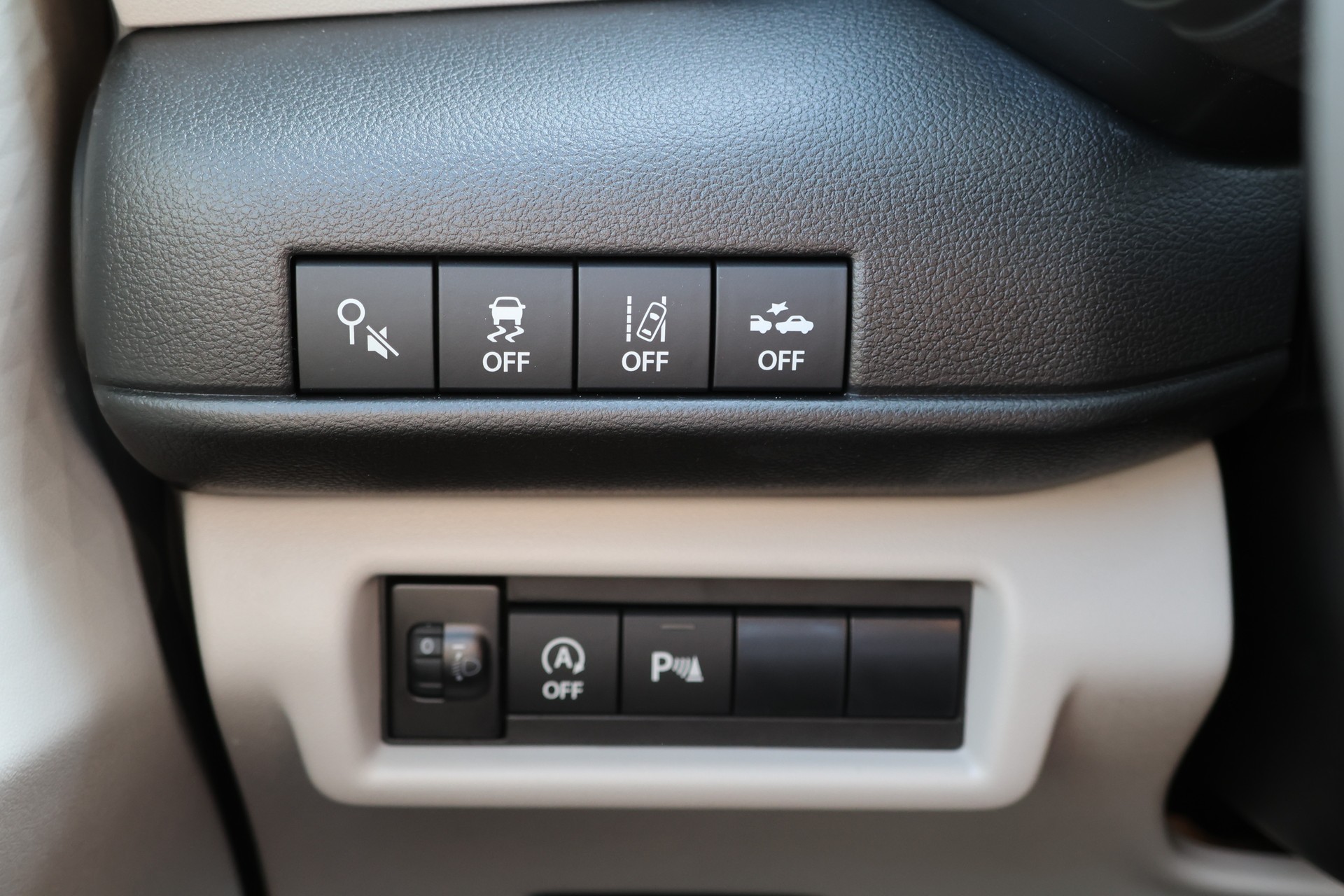 SUZUKI Swift 1.2 Piz Sulai Hybrid Top 4x4-image-7