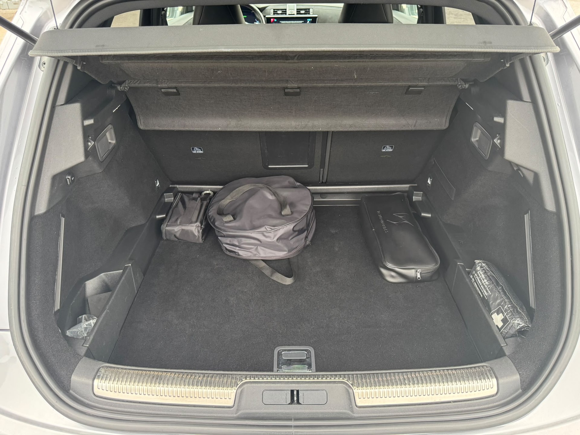 DS AUTOMOBILES DS 7 Crossback E-Tense 225 Performance Line +-image-14