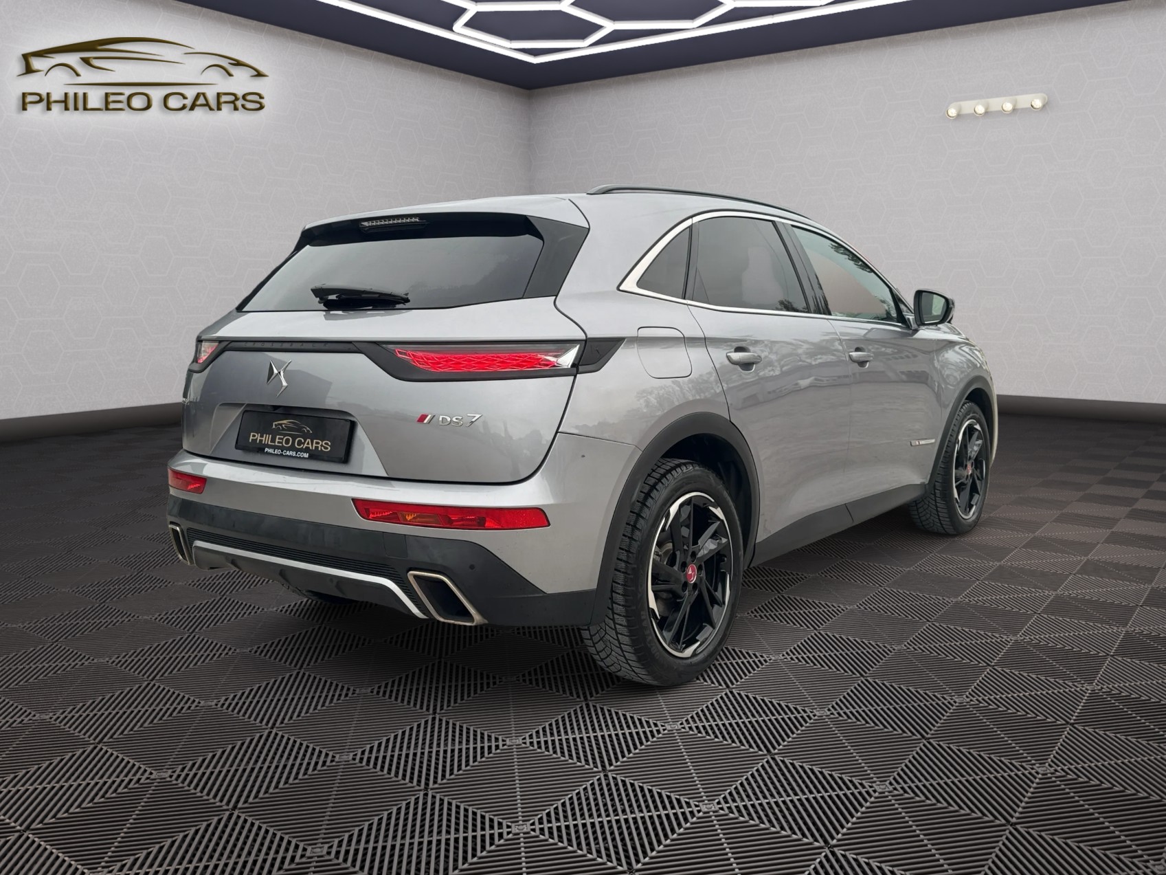 DS AUTOMOBILES DS 7 Crossback E-Tense 225 Performance Line +-image-5