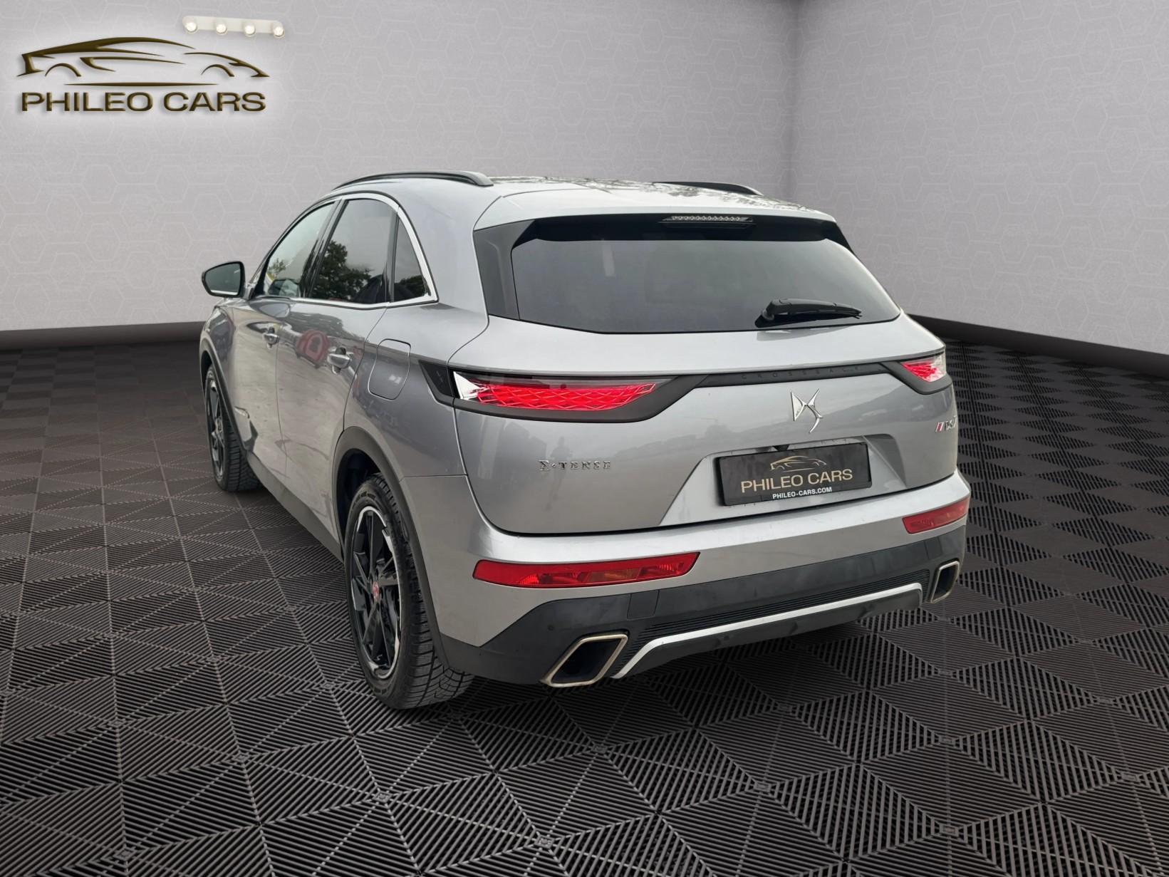 DS AUTOMOBILES DS 7 Crossback E-Tense 225 Performance Line +-image-6