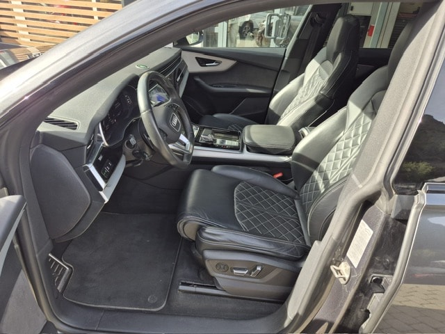 AUDI SQ8 TFSI quattro tiptronic-image-5