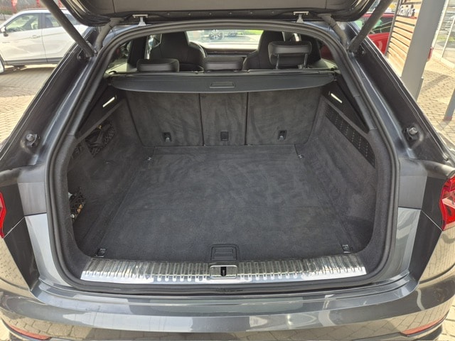 AUDI SQ8 TFSI quattro tiptronic-image-6