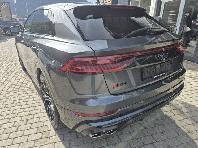 AUDI SQ8 TFSI quattro tiptronic-image-3
