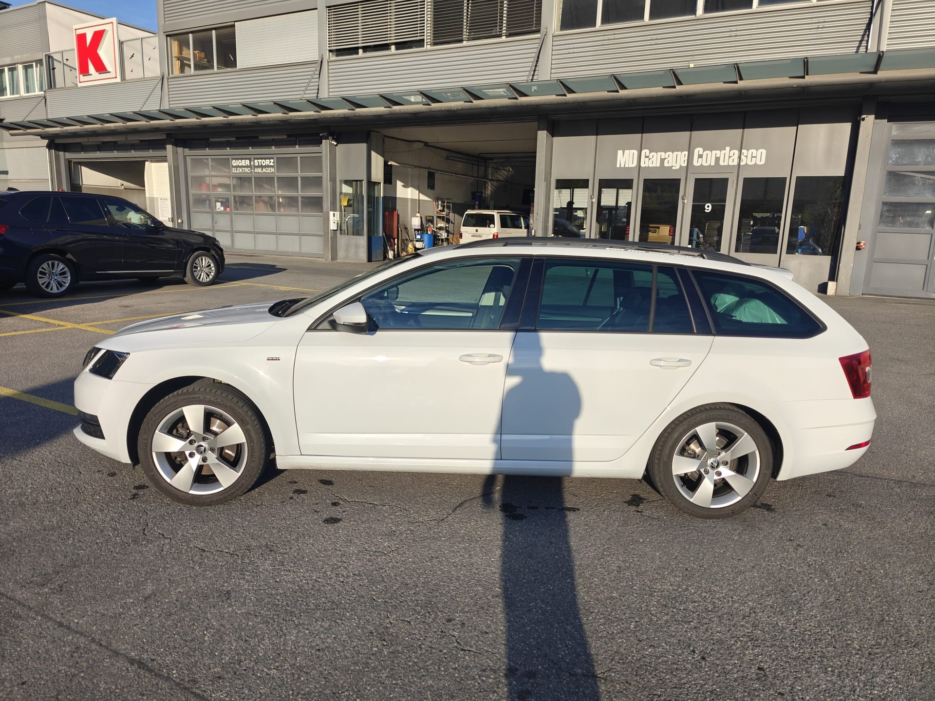 SKODA Octavia Combi 1.8 TSI Clever 4x4 DSG-image-7