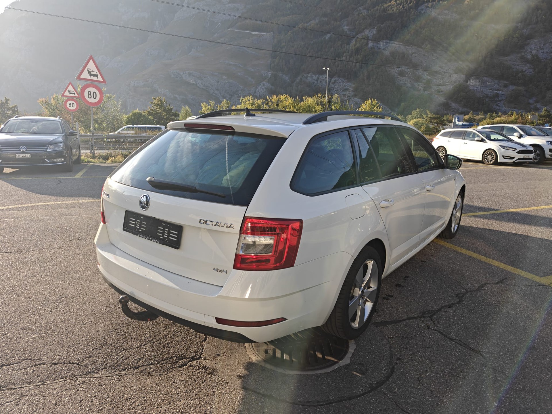 SKODA Octavia Combi 1.8 TSI Clever 4x4 DSG-image-4