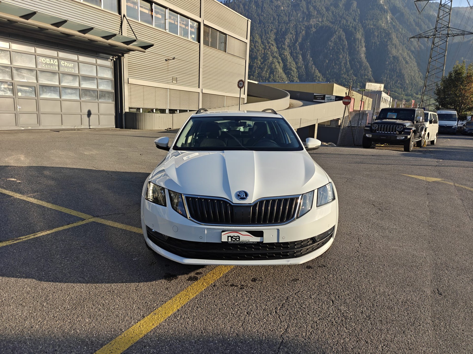 SKODA Octavia Combi 1.8 TSI Clever 4x4 DSG-image-2