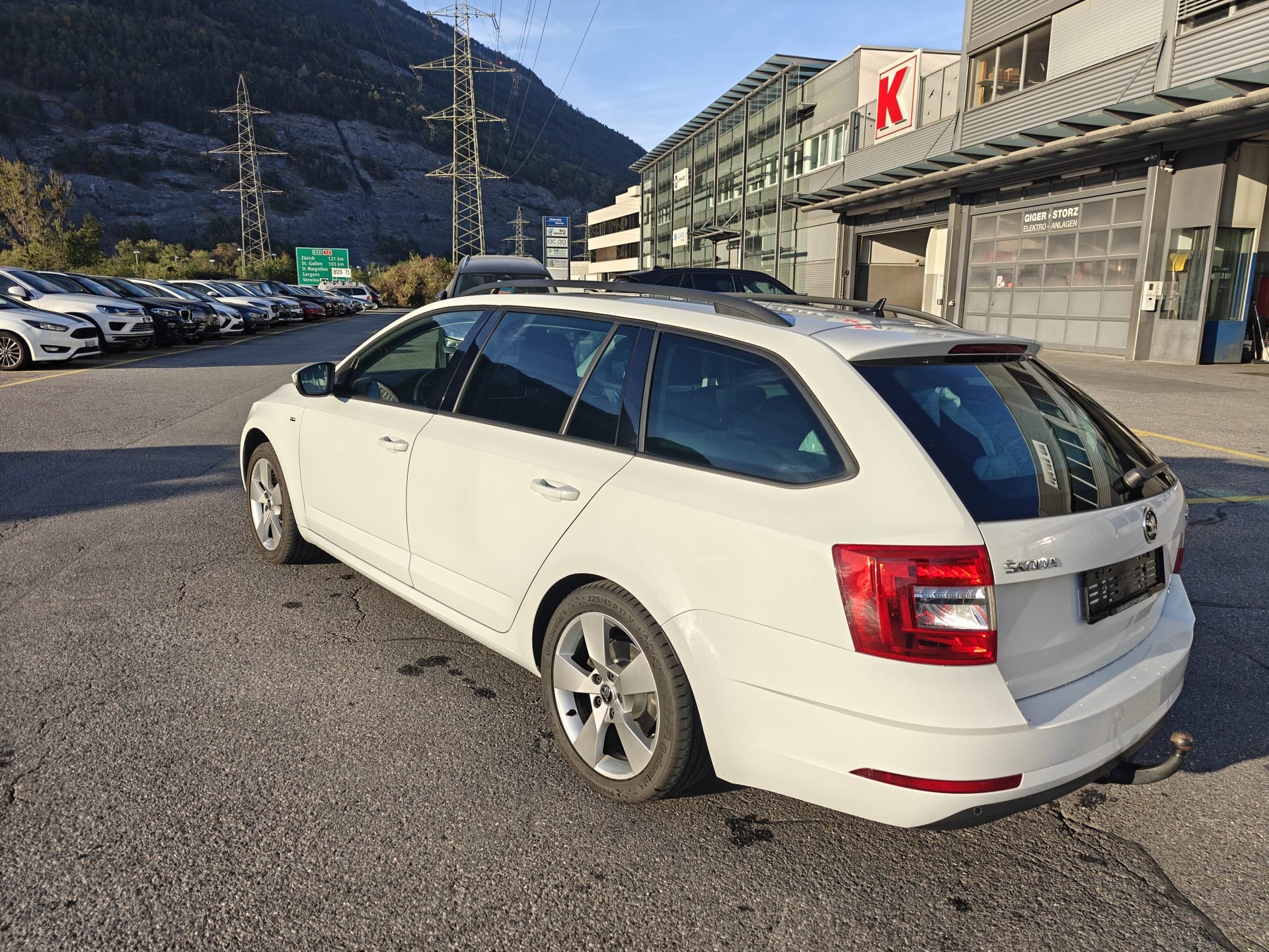 SKODA Octavia Combi 1.8 TSI Clever 4x4 DSG-image-6