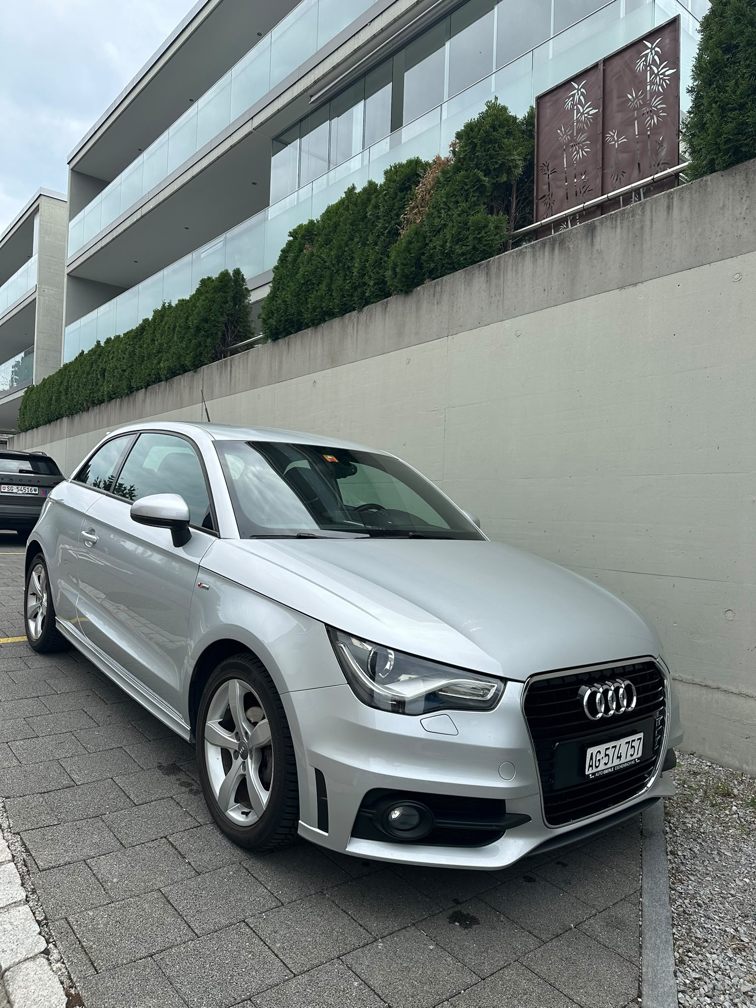 Car photo