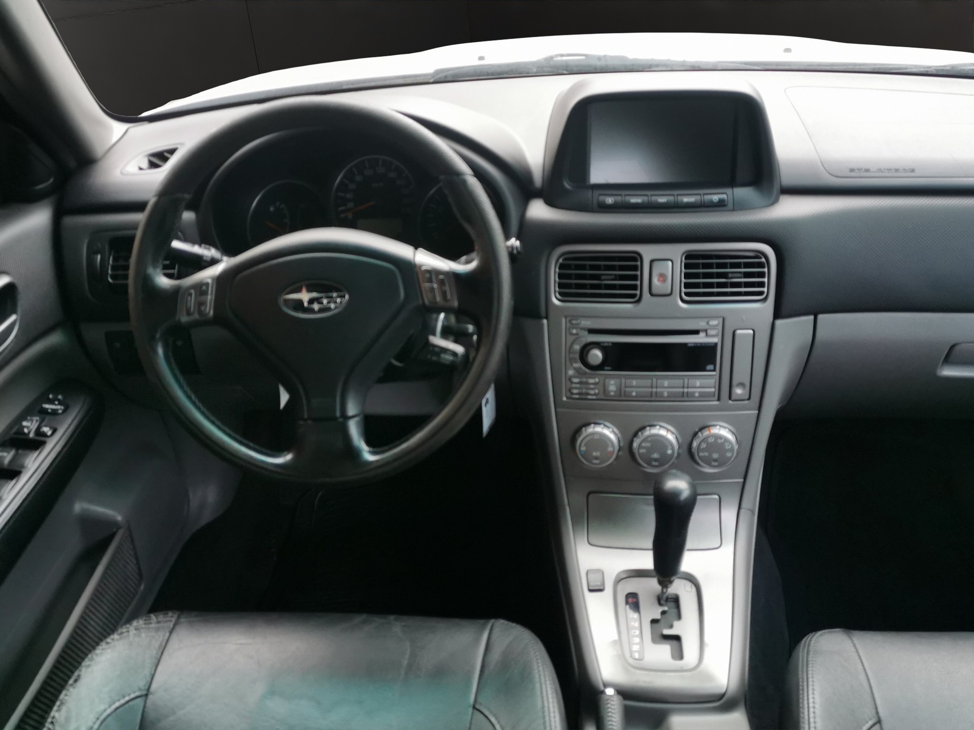 SUBARU Forester 2.0X (Swiss)-image-16