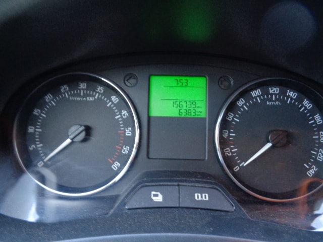SKODA Fabia 1.2 TDI Greenline-image-10