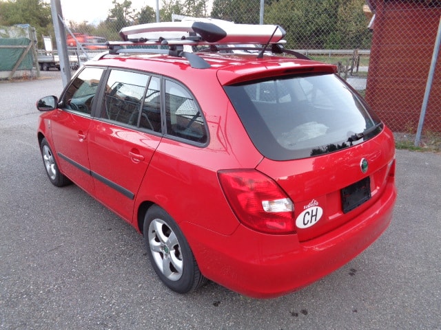 SKODA Fabia 1.2 TDI Greenline-image-4