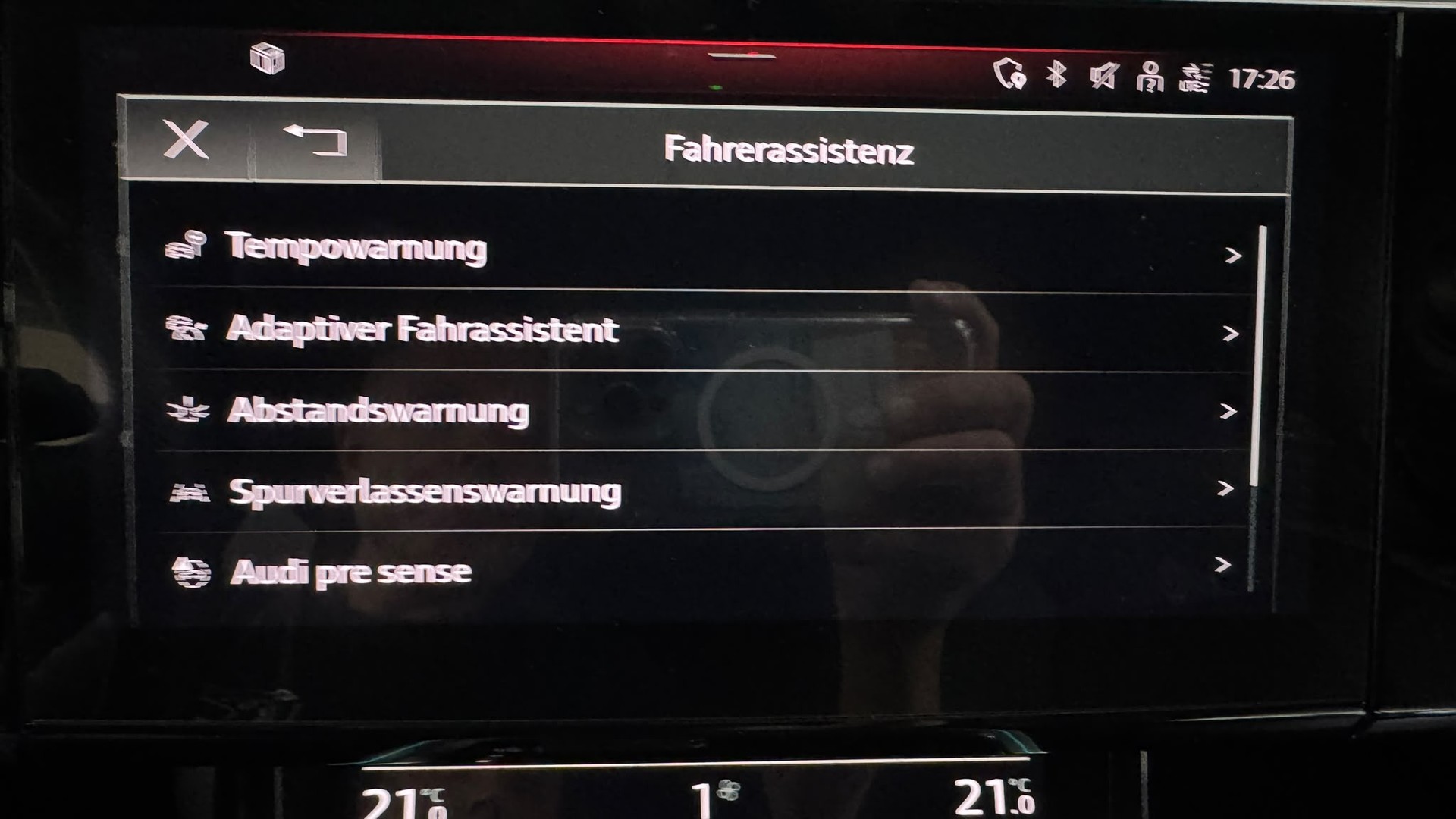 AUDI e-tron 55 S Line Black Edition quattro 95kWh 408PS / CH-Fahrzeug mit VOLL-Ausstattung-image-19