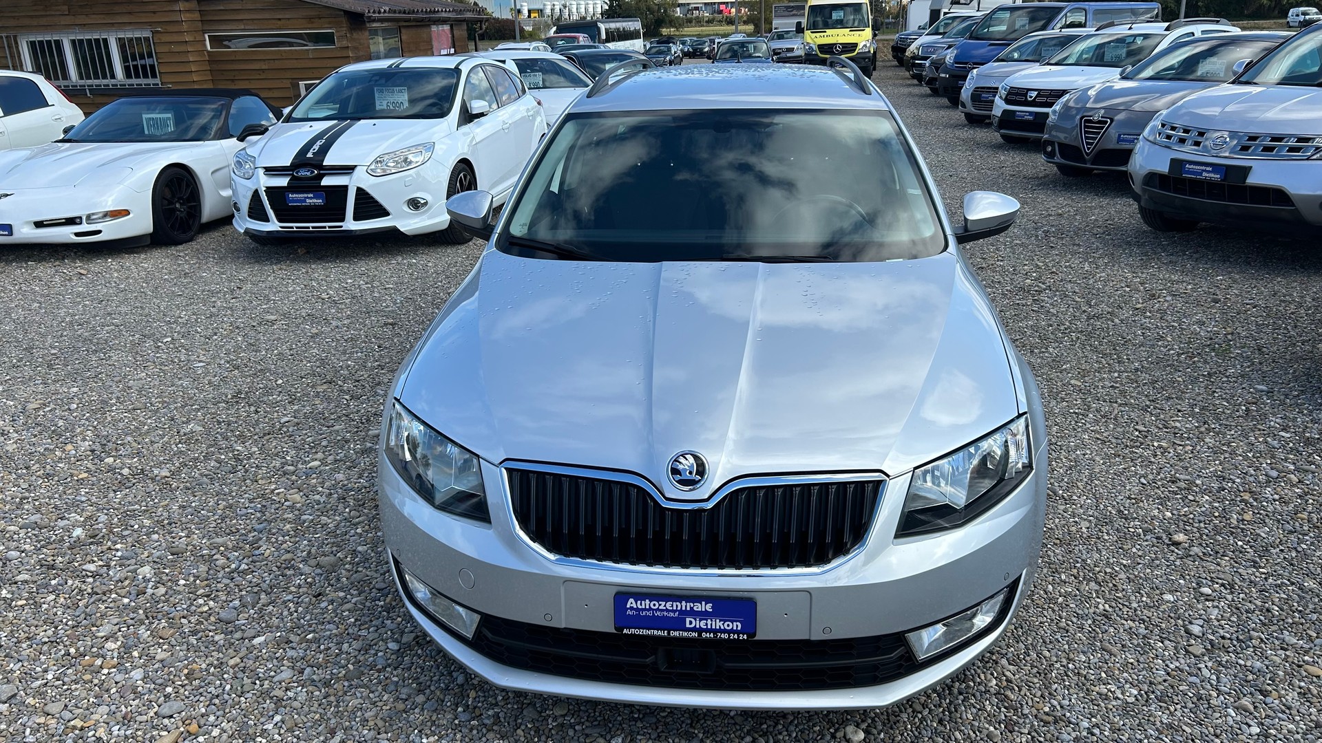 SKODA Octavia Combi 1.6 TDI Ambition DSG-image-22