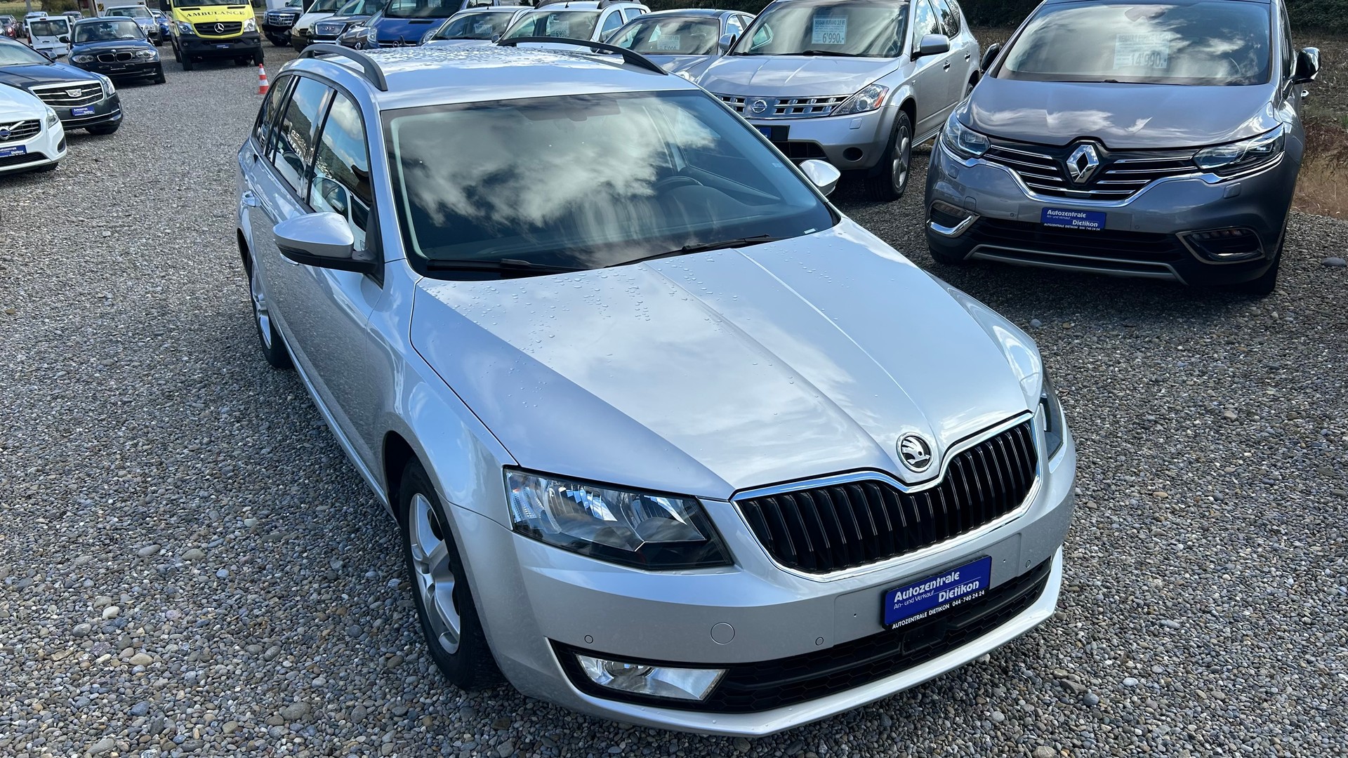 SKODA Octavia Combi 1.6 TDI Ambition DSG-image-20