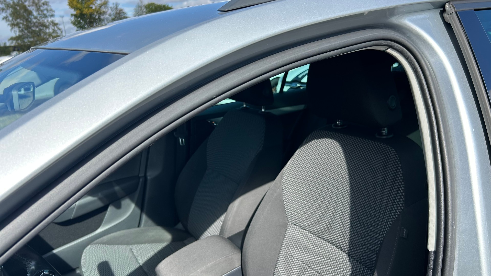 SKODA Octavia Combi 1.6 TDI Ambition DSG-showroom-element-3