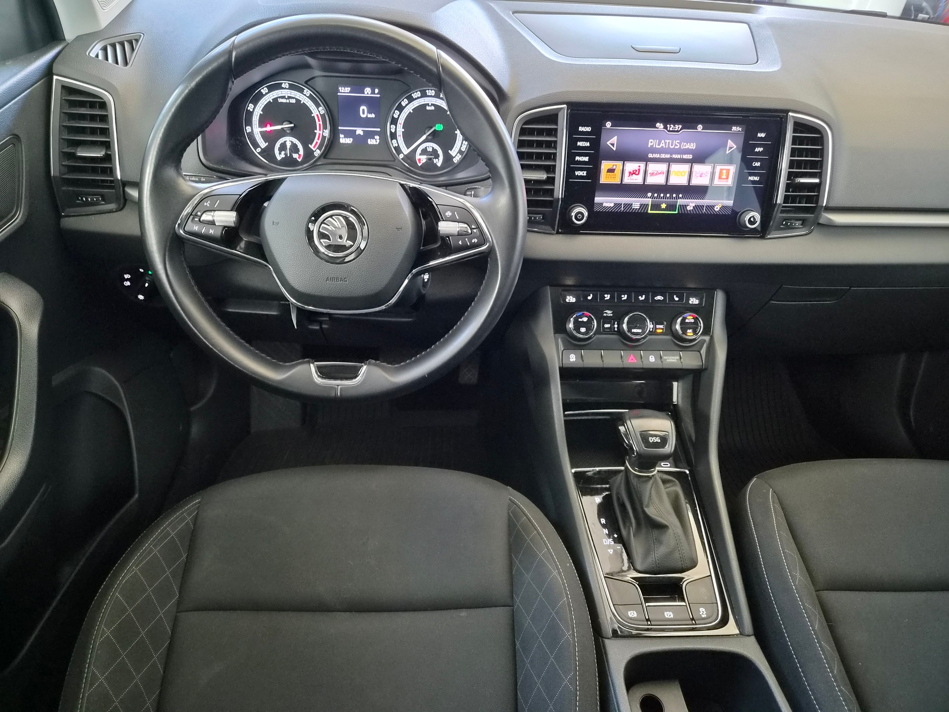 SKODA Karoq 1.5 TSI ACT Style DSG-image-10