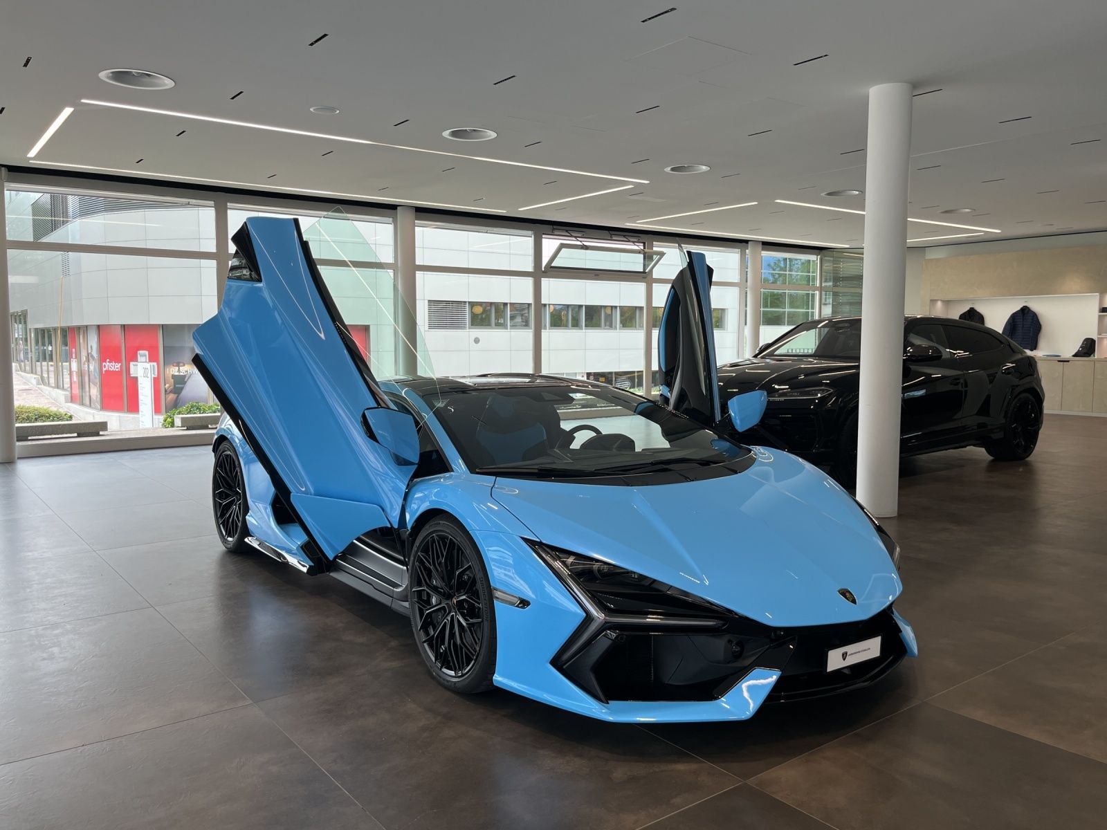 LAMBORGHINI Revuelto Coupé 6.5-image-12