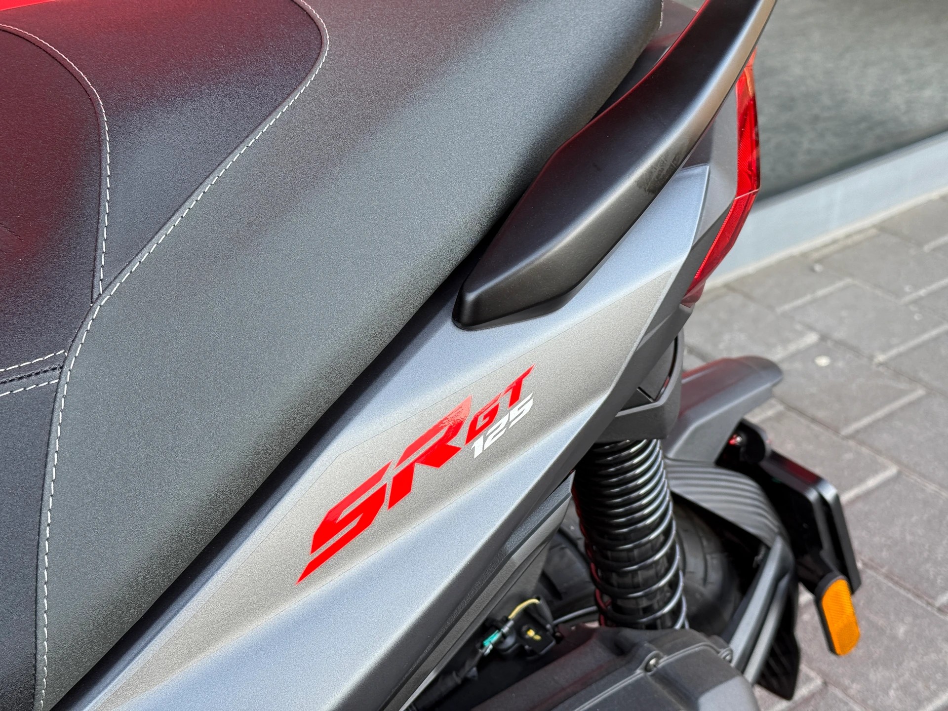 APRILIA SR 125 GT ABS E5+-image-12