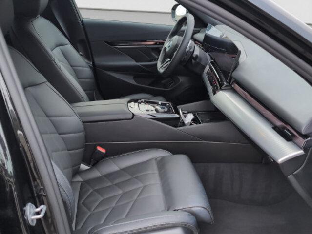 BMW 5er Reihe G60 530e xDrive-image-8